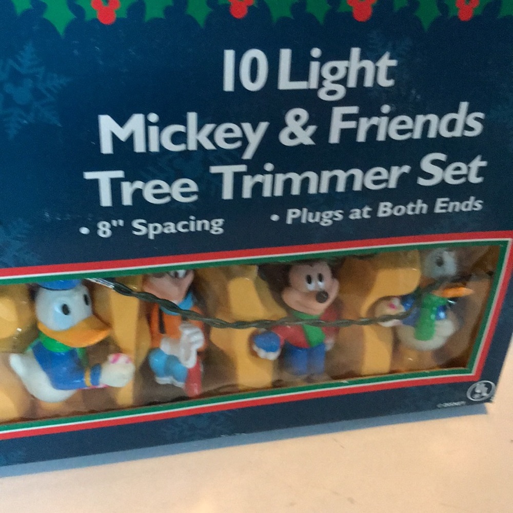 Disney Mickey & friend 10 light tree trimmer set - Picture 2 of 8